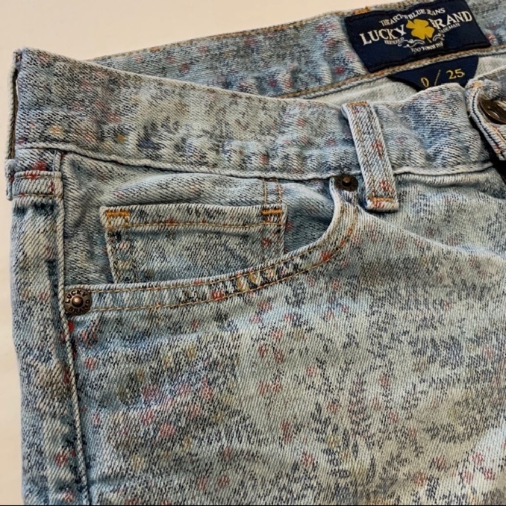 Lucky Brand Riley Floral Print Jean Shorts - Picture 3 of 8